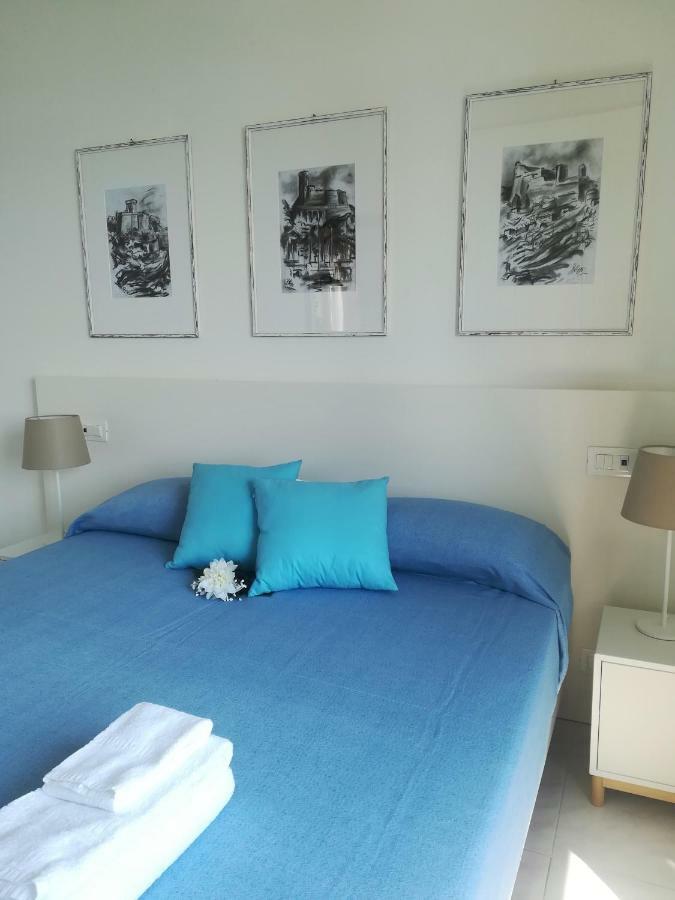 Il Faro Dei Poeti Apartment Леричи Екстериор снимка